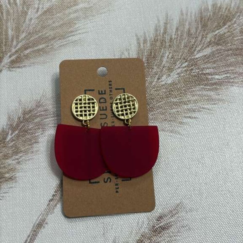 Matte Red Acetate & Gold Drop Earrings - Statement - Picture 2 of 3
